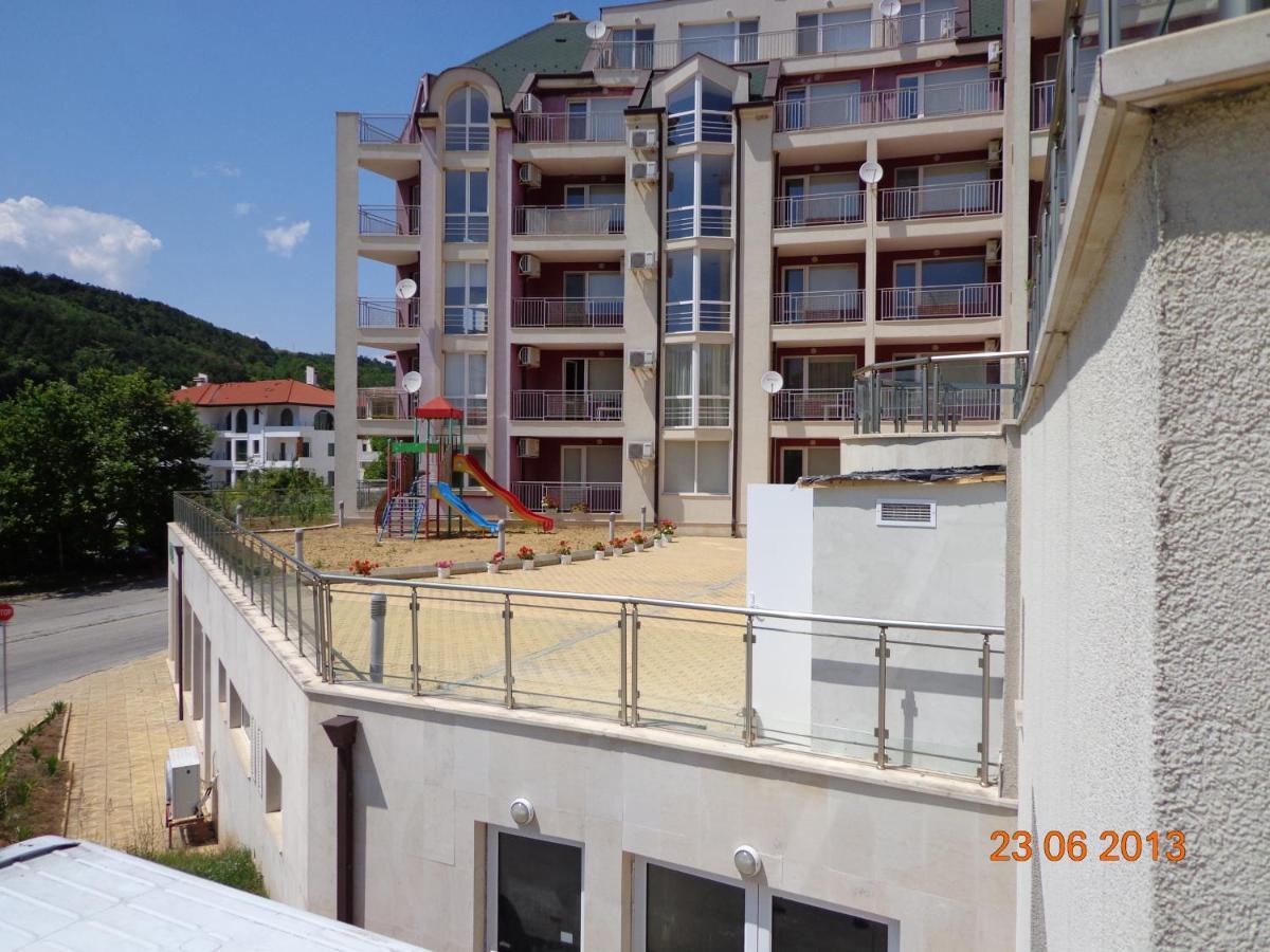 Kavarna Hills Apartments Exterior photo