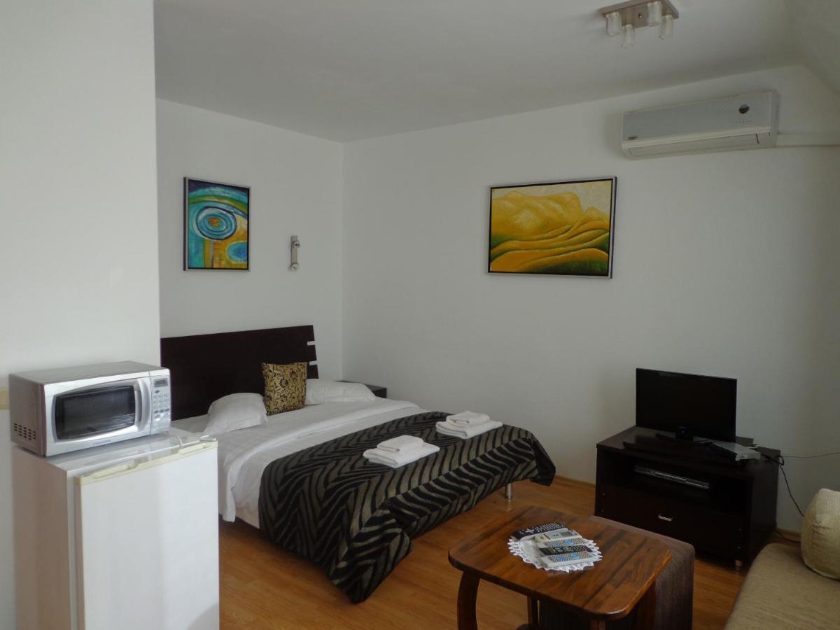 Kavarna Hills Apartments Exterior photo